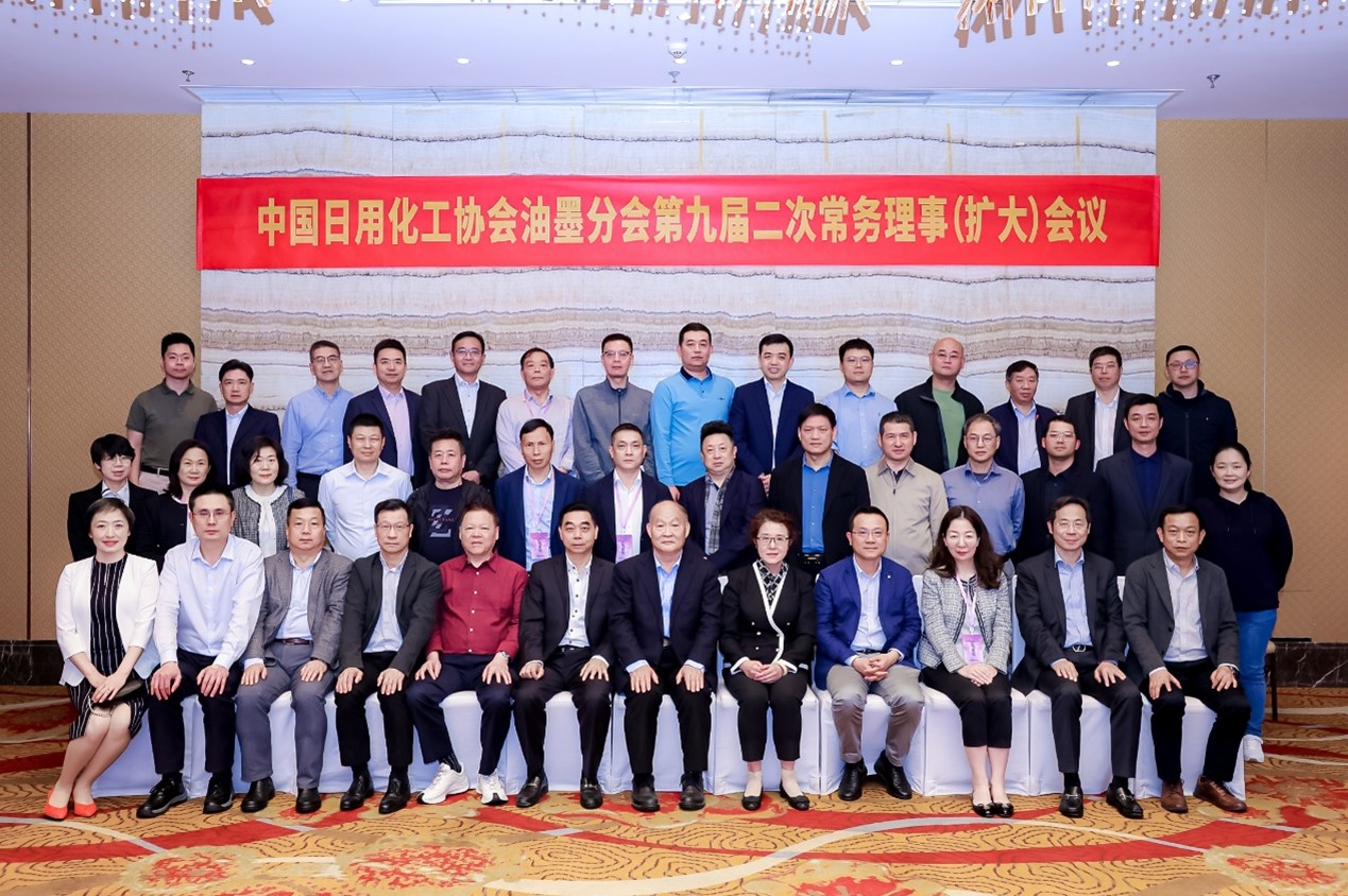 岳和我厨房做爽死我了A片视频