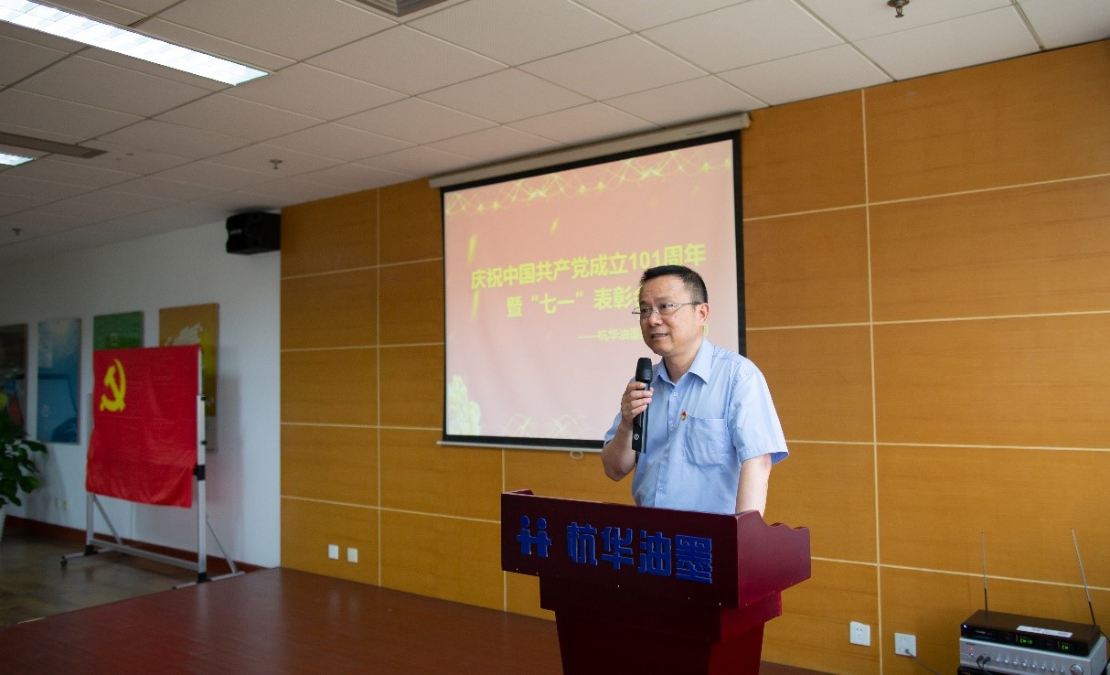 岳和我厨房做爽死我了A片视频