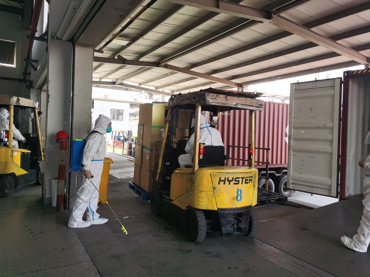 岳和我厨房做爽死我了A片视频