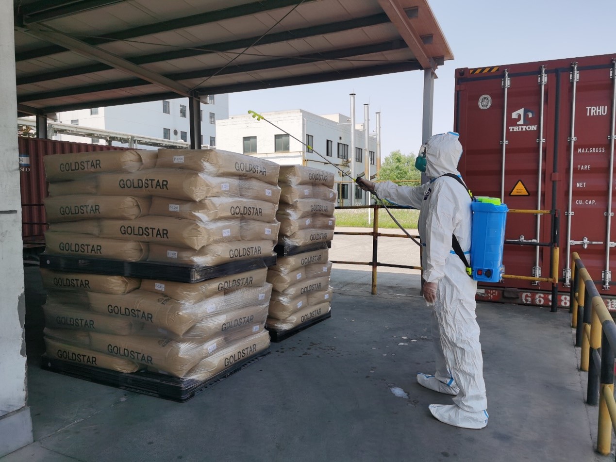 岳和我厨房做爽死我了A片视频